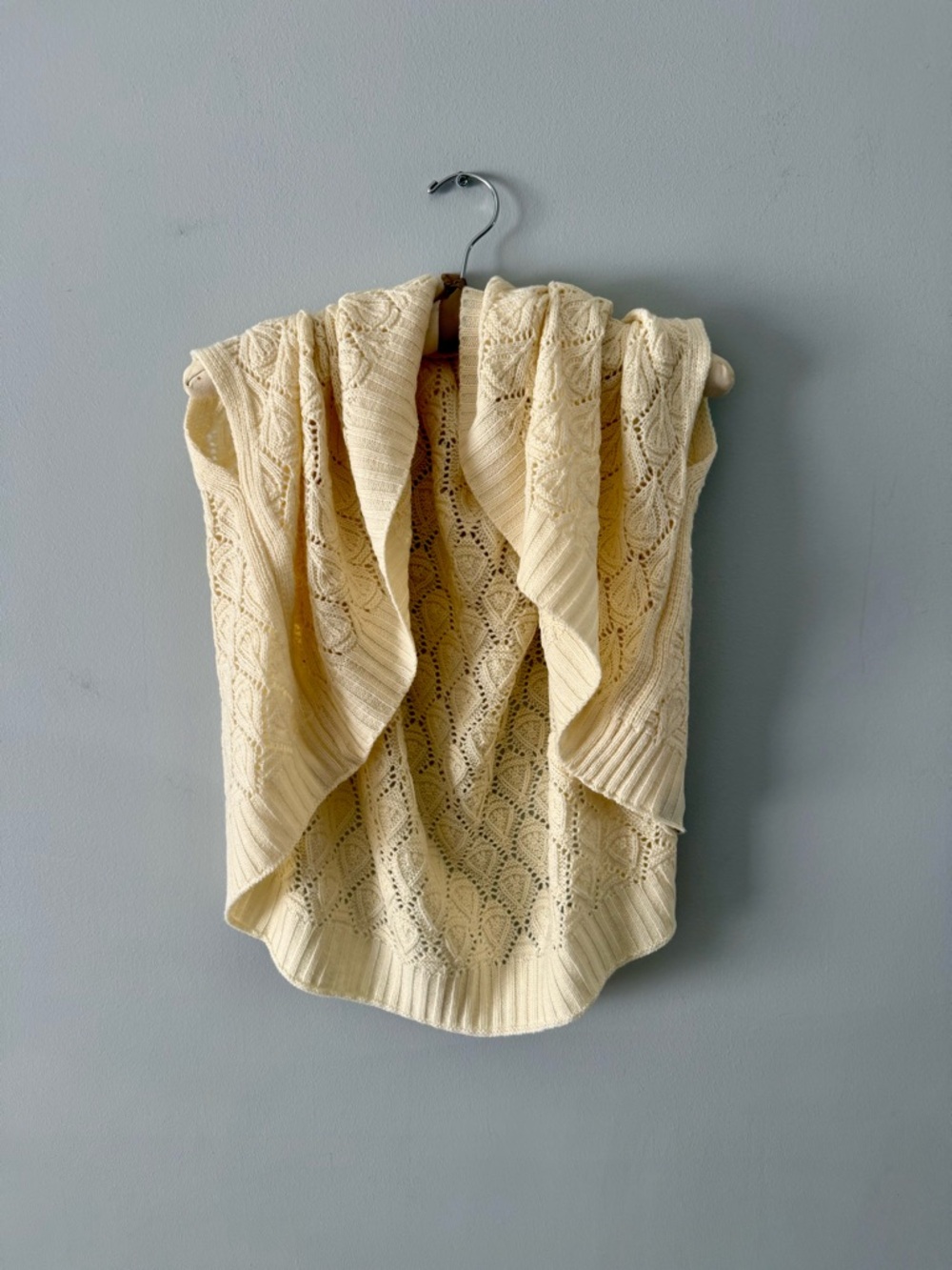 Cream Open-Knit Draped Women’s Sweater Shrug. NEW